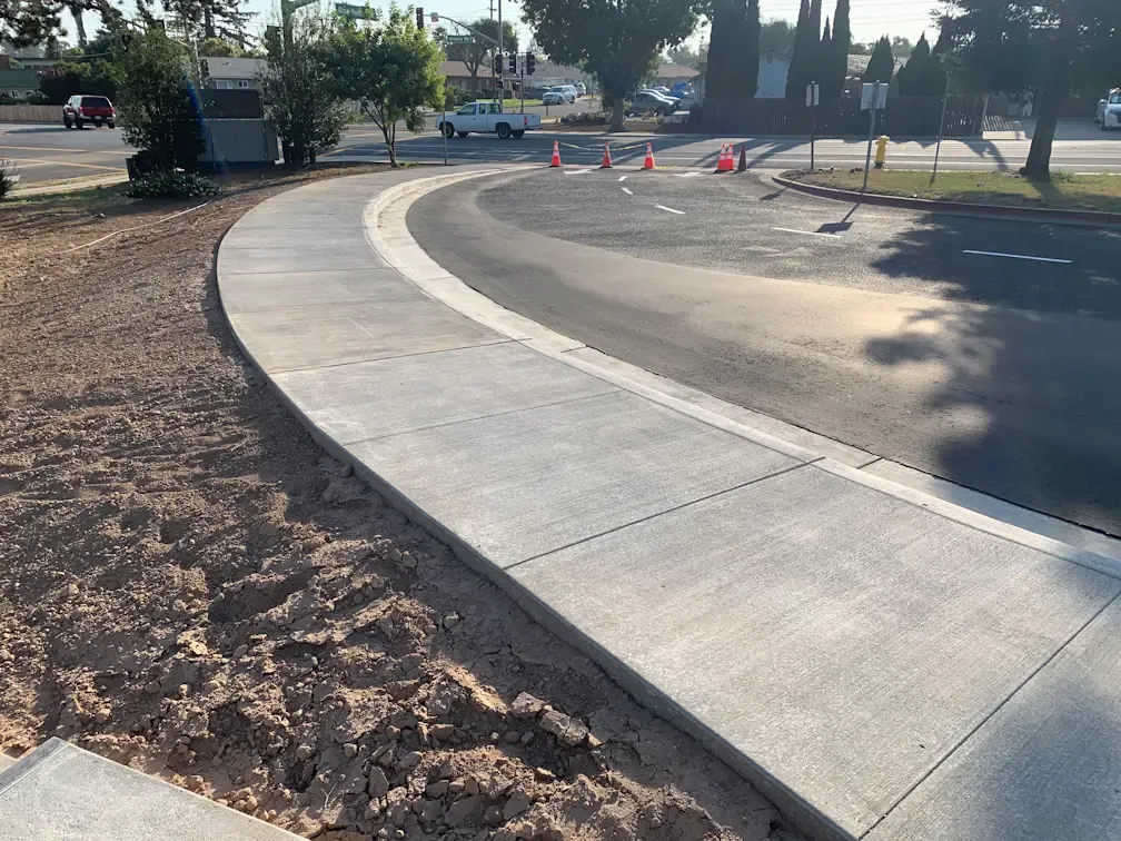 Commercial building concrete foundation and slab work