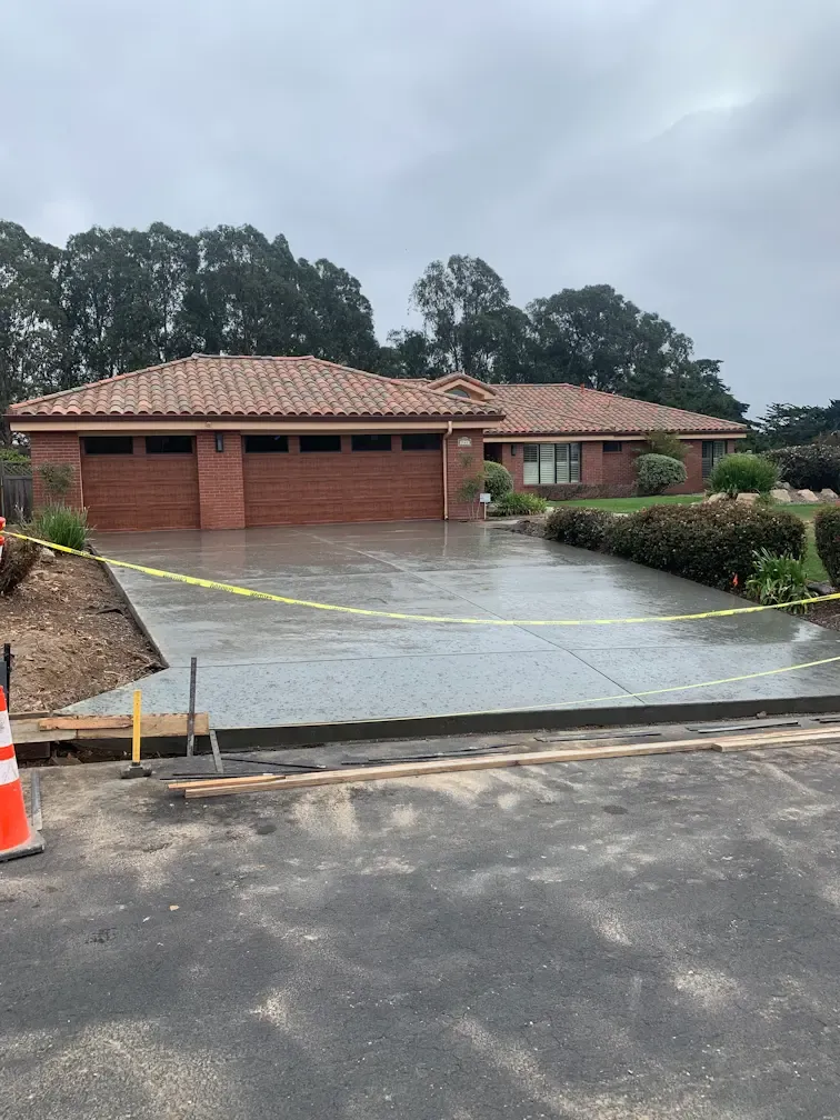Residential driveway and patio concrete installation for homes